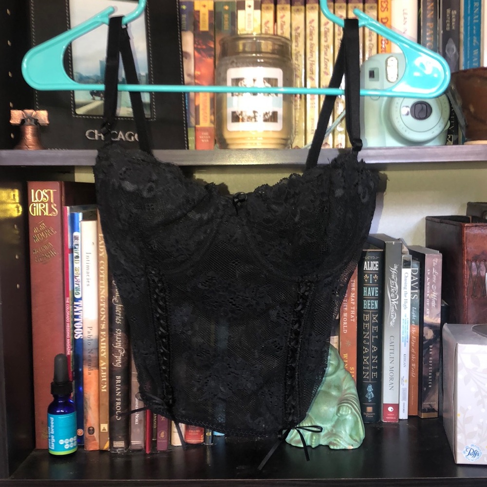 VS black lace 34c corset